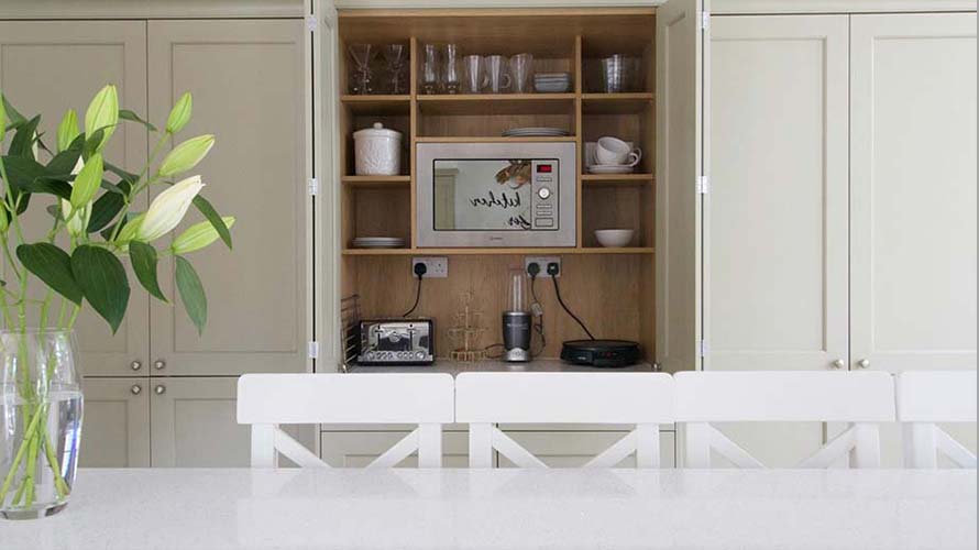 Kitchen storage in a shaker kitchen