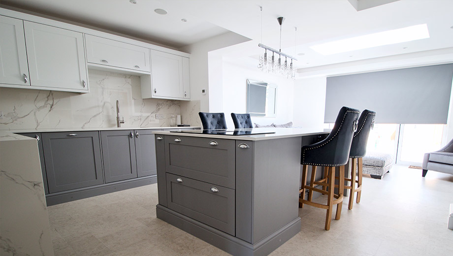Shaker kitchen with cool neutral colours