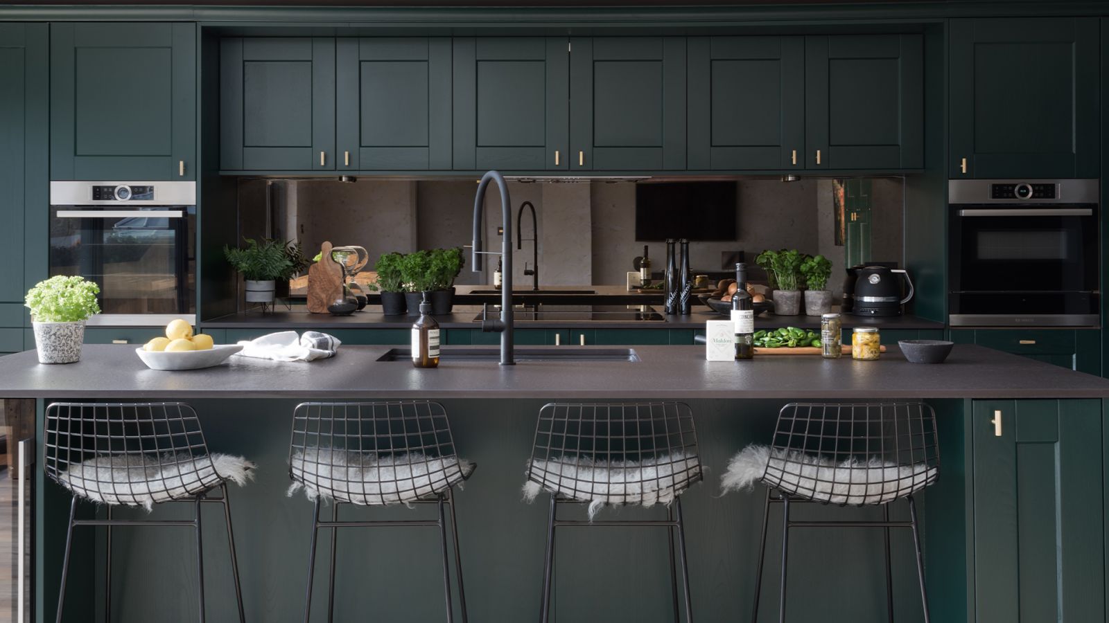 Why are green kitchens so popular? Kitchen Inspiration Kitchen