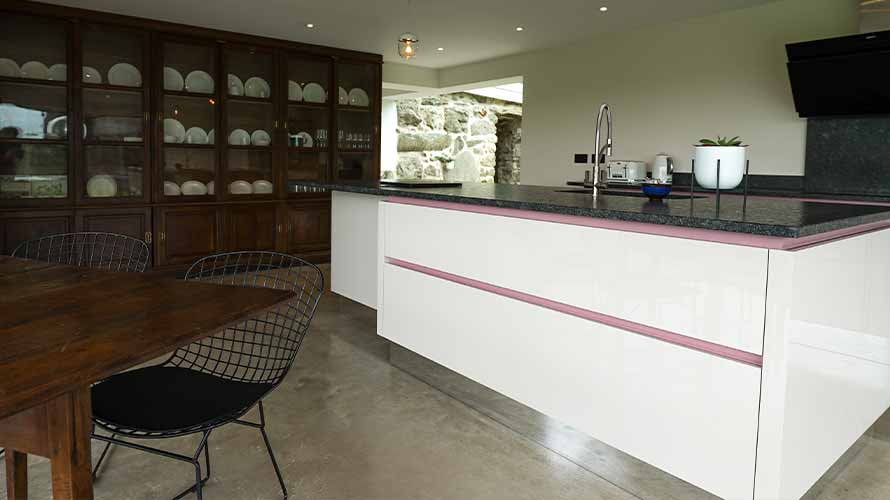 Kitchen island in a modern farmhouse