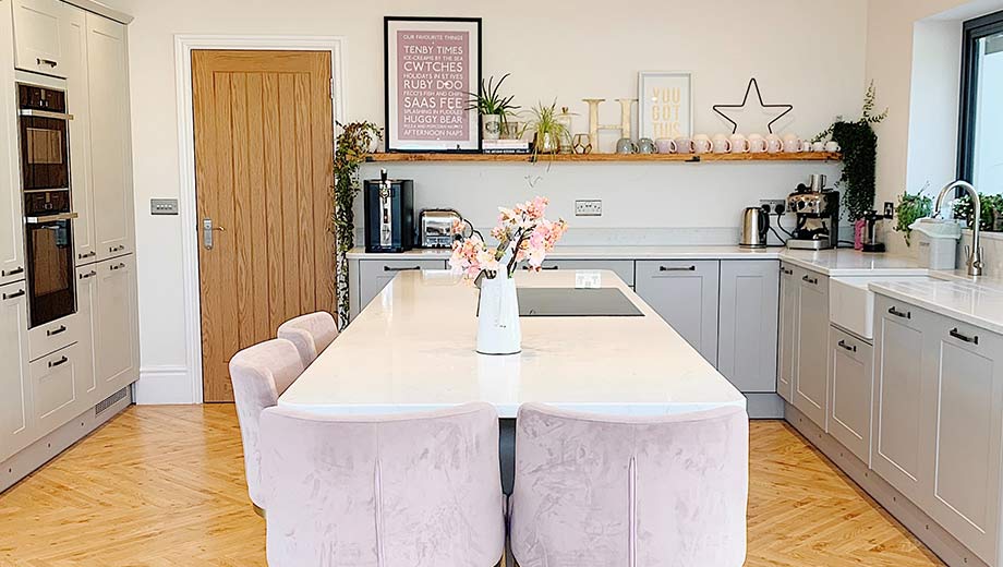 Kitchen shelves feature in a grey shaker kitchen