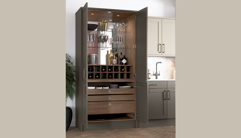 A classic kitchen drinks and cocktail cabinet