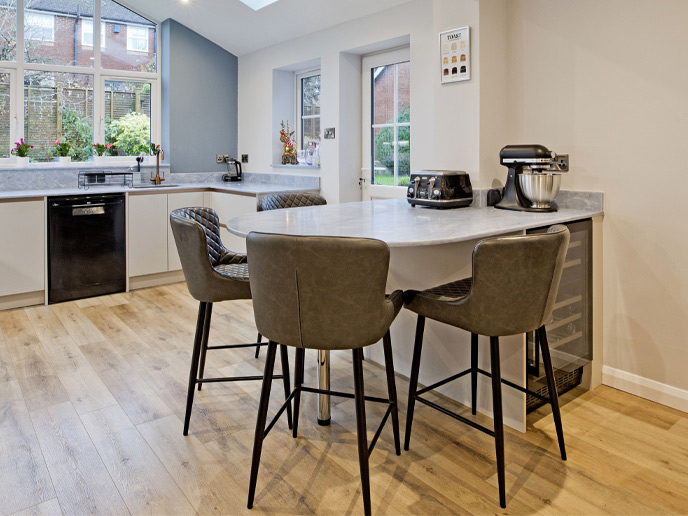 A minimum-width kitchen island alternative peninsula breakfast bar setup