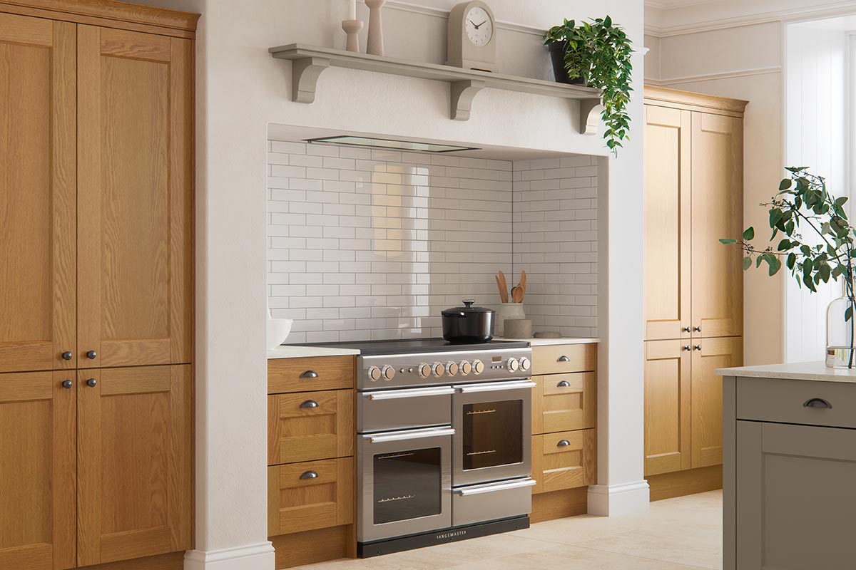 Solva Oak Shaker Kitchen Masterclass Kitchens