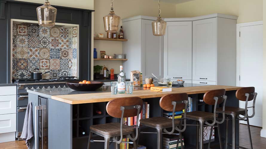 Shaker kitchen with corner pantry storage