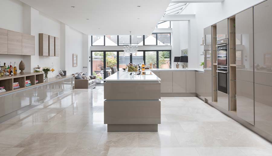 Modern grey kitchen with warm gloss finish